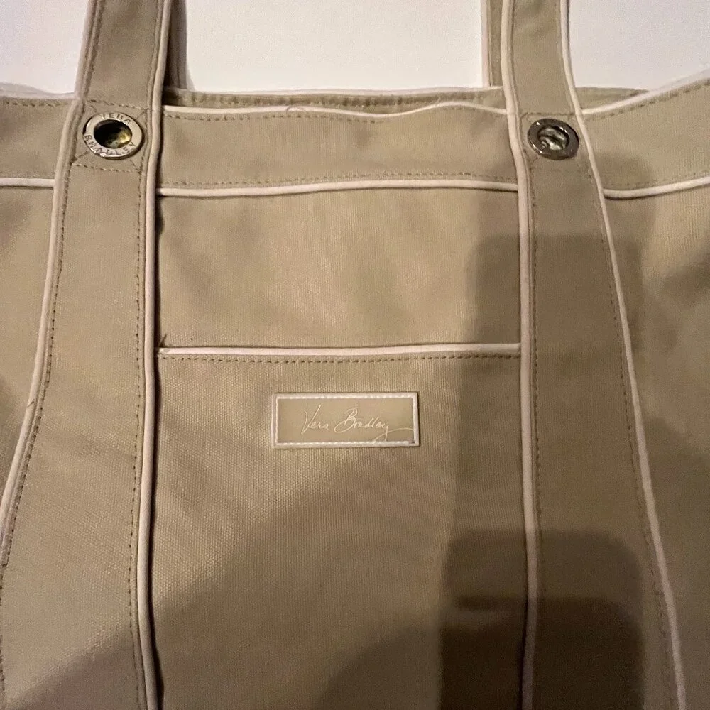 Vera Bradley Tan Tote (Previously‎ Used)